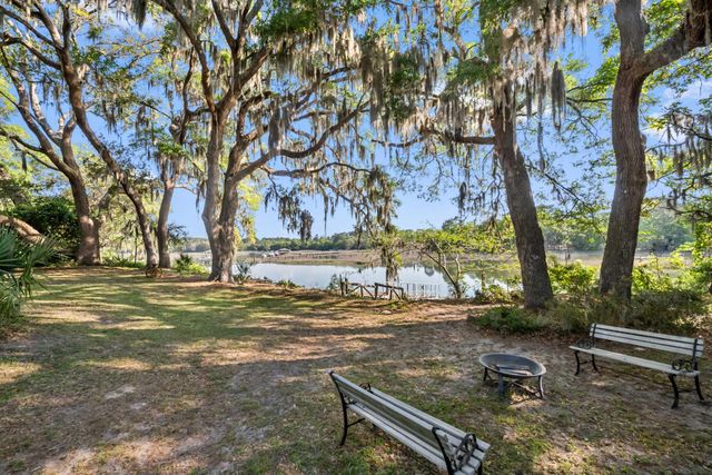 6195 Ranch Road, Wadmalaw Island, SC 29487