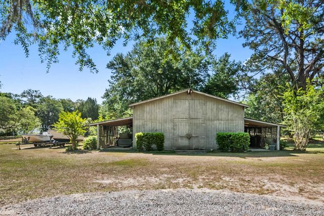 6195 Ranch Road, Wadmalaw Island, SC 29487