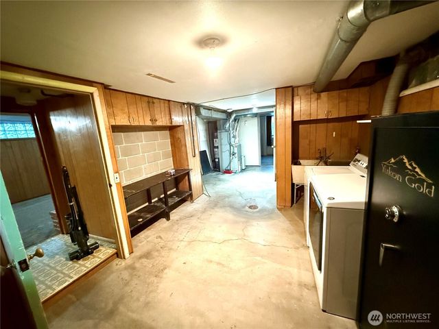 1006 E Dobson Road, Odessa, WA 99159