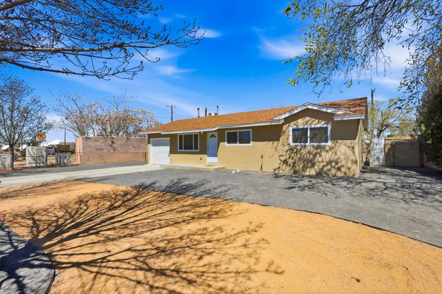 3621 Comanche Road NE, Albuquerque, NM 87110