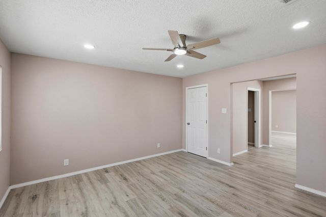 3621 Comanche Road NE, Albuquerque, NM 87110