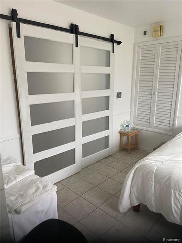 3443 Nichols Road, Auburn Hills, MI 48326