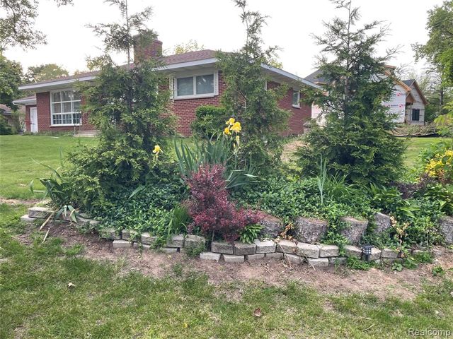 3443 Nichols Road, Auburn Hills, MI 48326