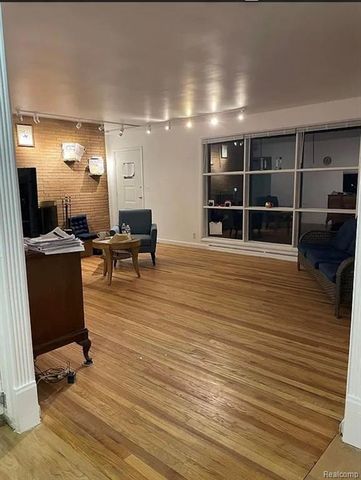 3443 Nichols Road, Auburn Hills, MI 48326