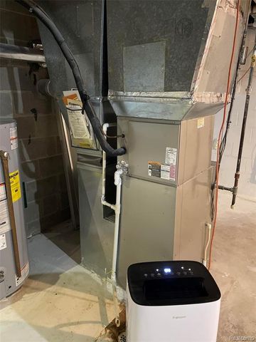 3443 Nichols Road, Auburn Hills, MI 48326