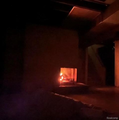 3443 Nichols Road, Auburn Hills, MI 48326