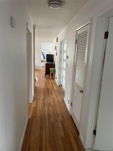 3443 Nichols Road, Auburn Hills, MI 48326