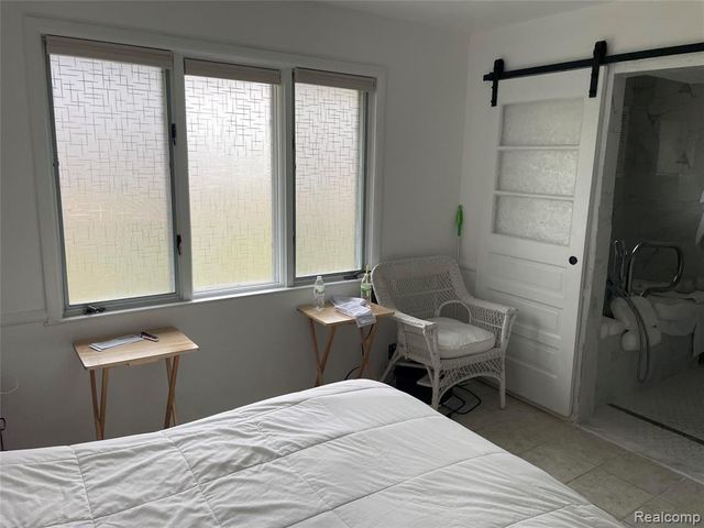 3443 Nichols Road, Auburn Hills, MI 48326