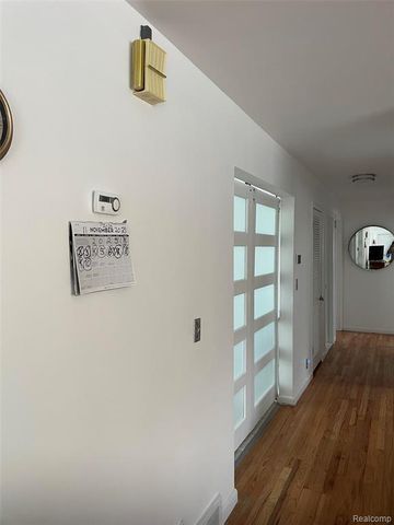 3443 Nichols Road, Auburn Hills, MI 48326