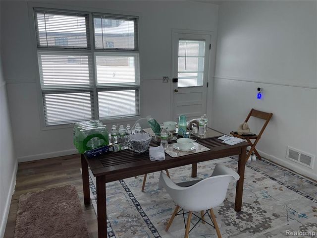 3443 Nichols Road, Auburn Hills, MI 48326