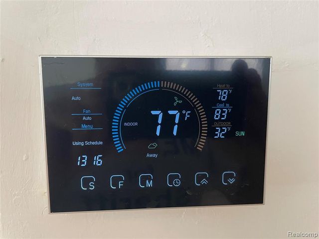 3443 Nichols Road, Auburn Hills, MI 48326