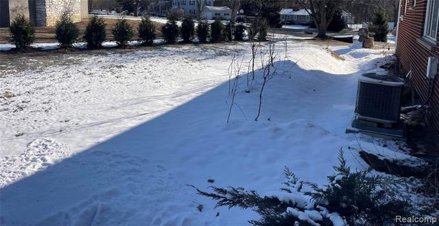 3443 Nichols Road, Auburn Hills, MI 48326