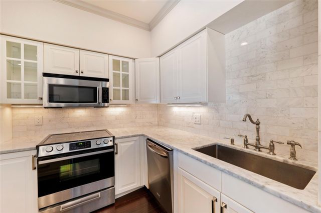 1307 Kinney Ave 140, Austin, TX 78704