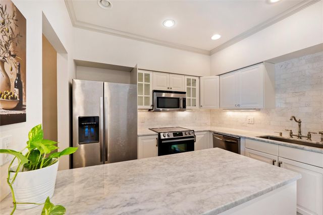 1307 Kinney Ave 140, Austin, TX 78704