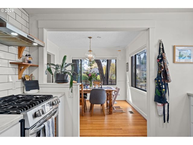 3004 Se 62ND Ave, Portland, OR 97206