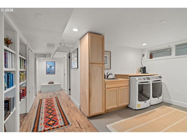 3004 Se 62ND Ave, Portland, OR 97206