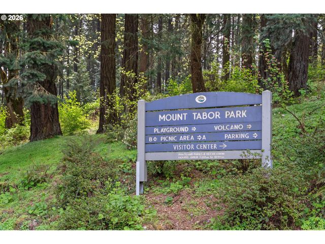 3004 Se 62ND Ave, Portland, OR 97206