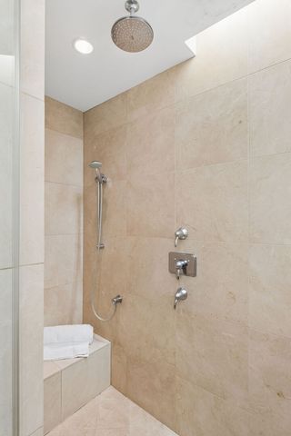 1418 N LaSalle Drive 3, Chicago, IL 60610