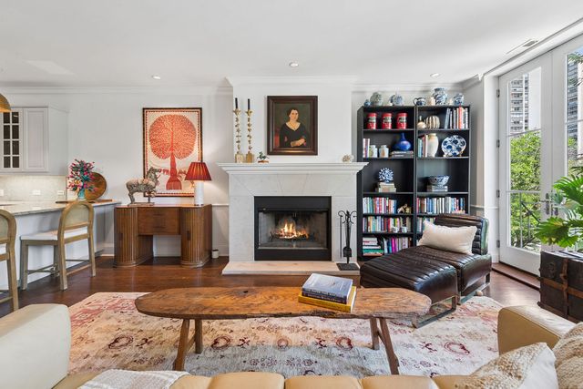 1418 N LaSalle Drive 3, Chicago, IL 60610