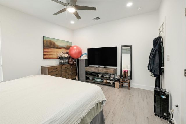 4300 Mansfield Dam CT 821, Austin, TX 78734