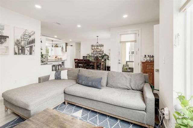 4300 Mansfield Dam CT 821, Austin, TX 78734
