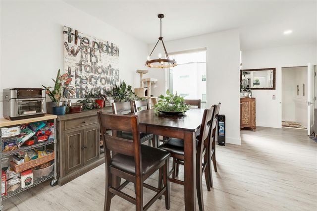 4300 Mansfield Dam CT 821, Austin, TX 78734