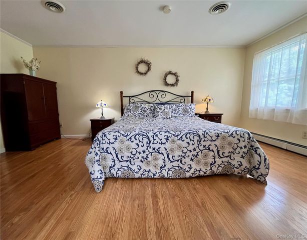 334 Greeves Road, New Hampton, NY 10958