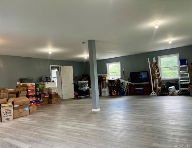 334 Greeves Road, New Hampton, NY 10958