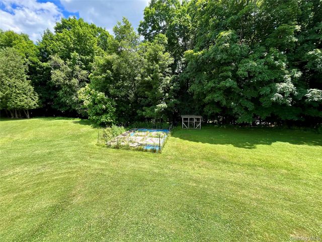 334 Greeves Road, New Hampton, NY 10958