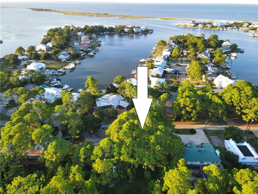 315 Conde Avenue, Dauphin Island, AL 36528 — exterior