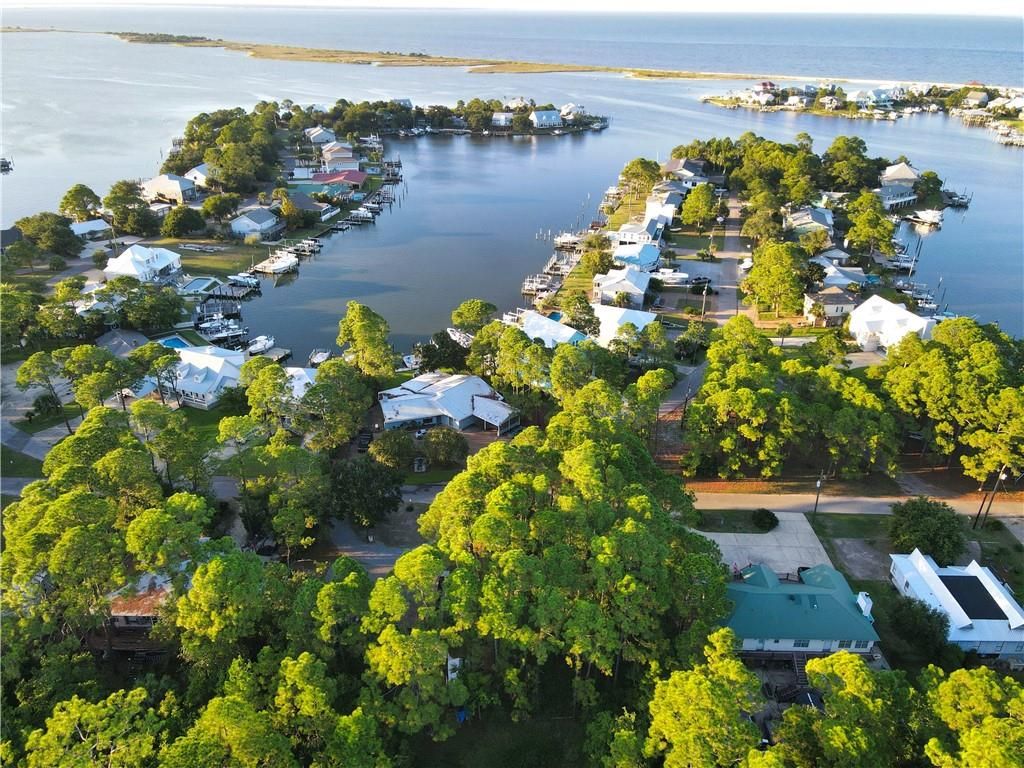 315 Conde Avenue, Dauphin Island, AL 36528 — photo 2
