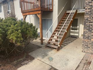 2400 light Road 105, Oswego, IL 60543