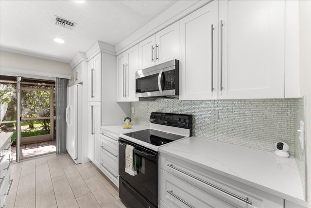 21400 Tudor Drive, Boca Raton, FL 33486