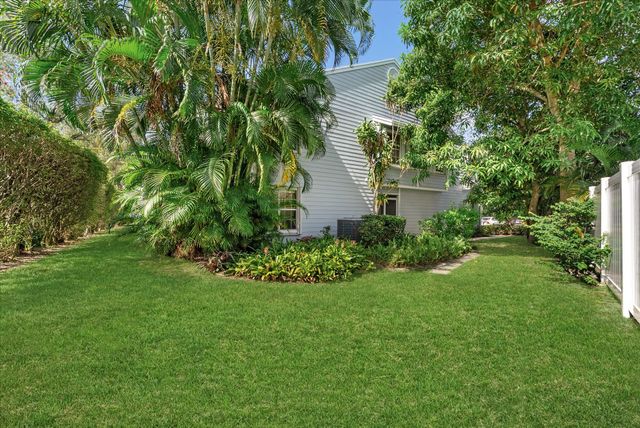 21400 Tudor Drive, Boca Raton, FL 33486