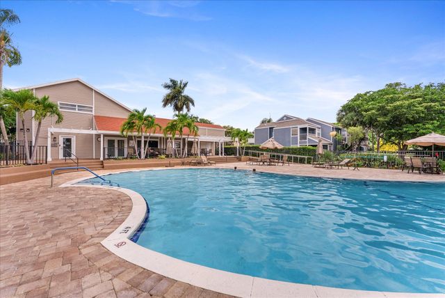 21400 Tudor Drive, Boca Raton, FL 33486