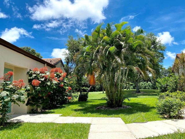 21952 Cypress Drive 40, Boca Raton, FL 33433