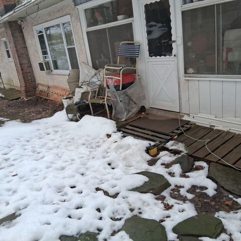 18 York Avenue, Highland Falls, NY 12701