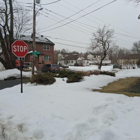 18 York Avenue, Highland Falls, NY 12701