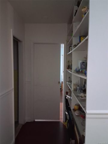 18 York Avenue, Highland Falls, NY 12701