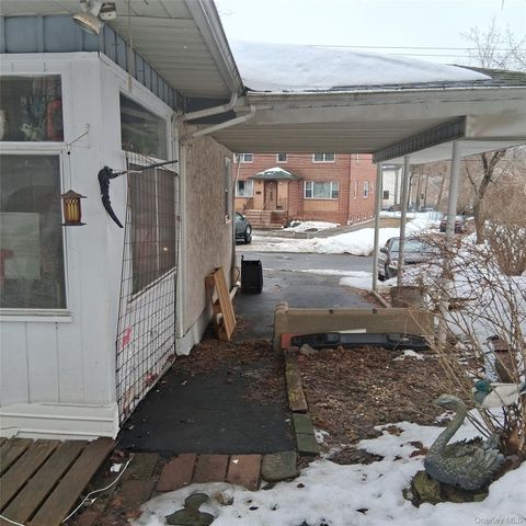 18 York Avenue, Highland Falls, NY 12701