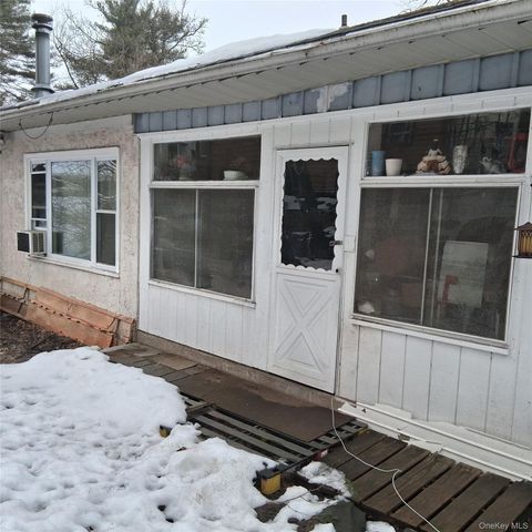 18 York Avenue, Highland Falls, NY 12701