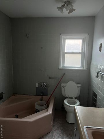 18 York Avenue, Highland Falls, NY 12701