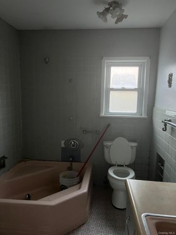 18 York Avenue, Highland Falls, NY 12701