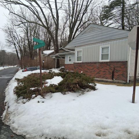 18 York Avenue, Highland Falls, NY 12701
