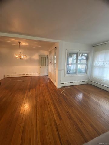 18 York Avenue, Highland Falls, NY 12701