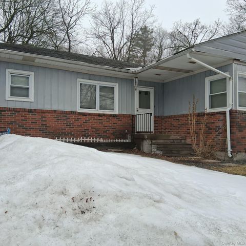 18 York Avenue, Highland Falls, NY 12701