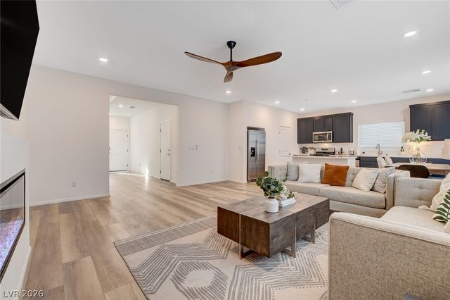 5888 Becklow Gardens Avenue, Las Vegas, NV 89141