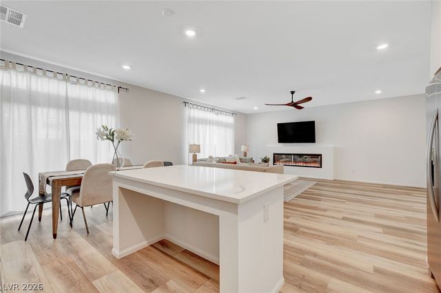 5888 Becklow Gardens Avenue, Las Vegas, NV 89141