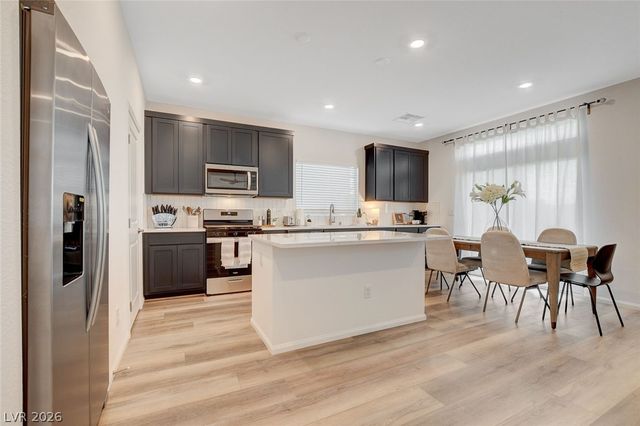 5888 Becklow Gardens Avenue, Las Vegas, NV 89141