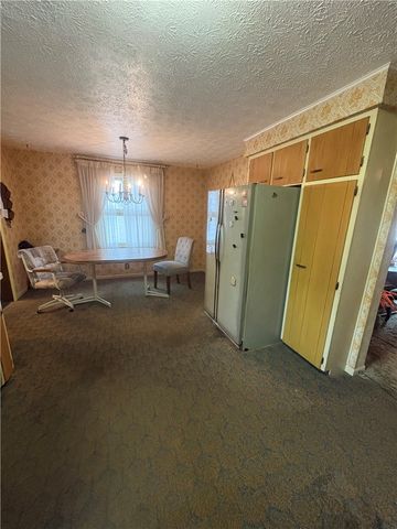 39 Standish Road, Greece, NY 14626